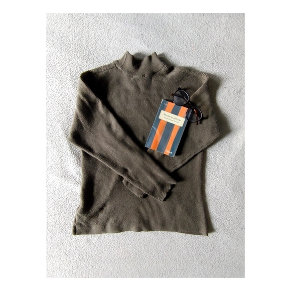 Comfy kaki sweater - Picture 1 of 1